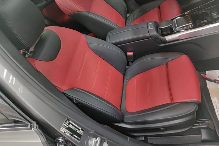 Used Mercedes-Benz GLB AMG 2021-Year Restyled AMG GLB 35 4MATIC Right Front Seat