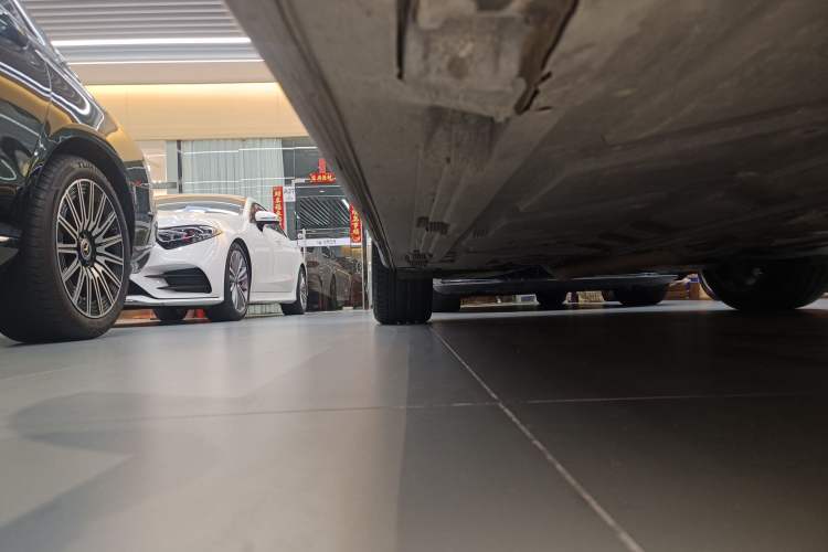 Used Mercedes-Benz GLB AMG 2021 AMG GLB 35 4MATIC Right Side Sill