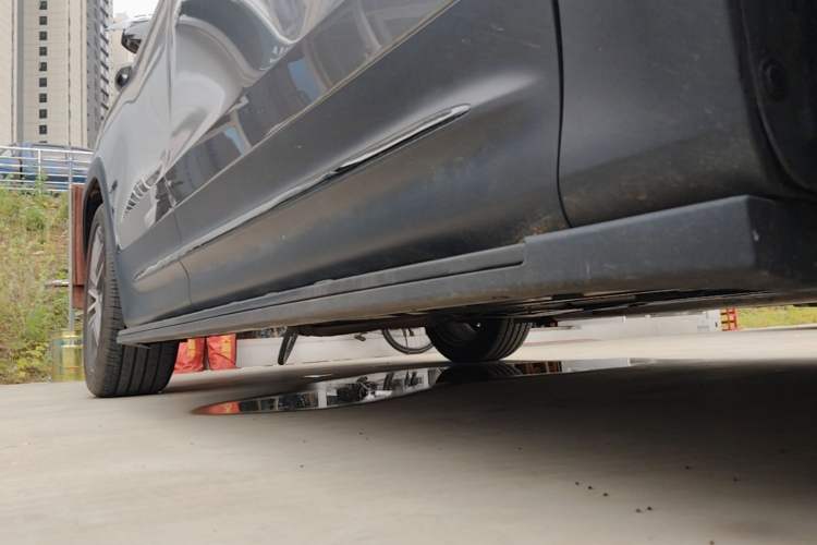 Used Mercedes-Benz GLB AMG 2021 AMG GLB 35 4MATIC Right Side Sill