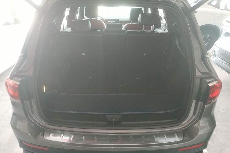 Used Mercedes-Benz GLB AMG 2021 AMG GLB 35 4MATIC Trunk