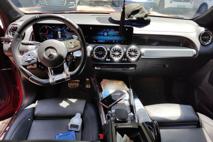 Used Mercedes-Benz GLB AMG 2021-Year Restyled AMG GLB 35 4MATIC Center Console