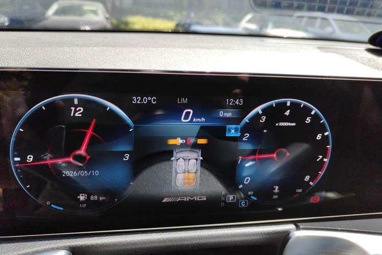 Used Mercedes-Benz GLB AMG 2021-Year Restyled AMG GLB 35 4MATIC Instrument Cluster