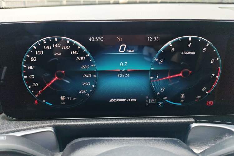 Used Mercedes-Benz GLB AMG 2021-Year Restyled AMG GLB 35 4MATIC Odometer Close Up