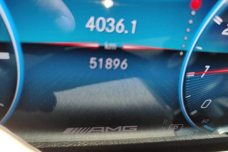 Used Mercedes-Benz GLB AMG 2021-Year Restyled AMG GLB 35 4MATIC Odometer Close Up
