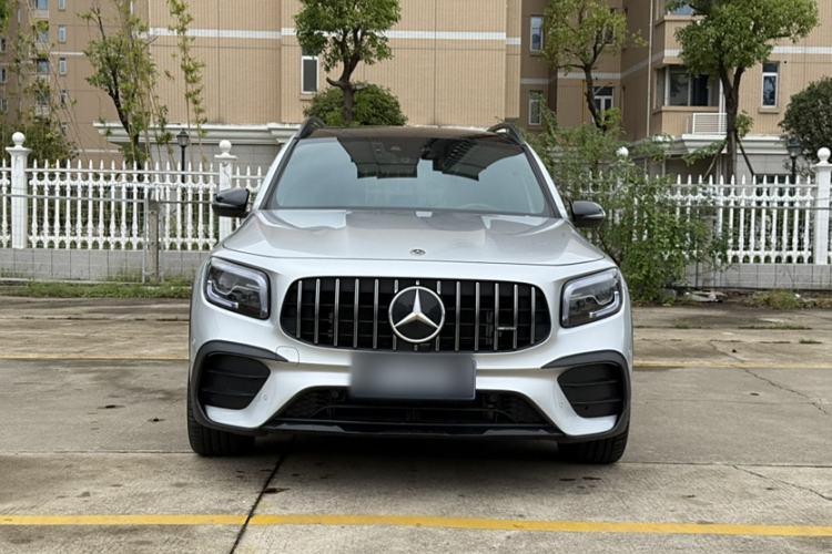 Used Mercedes-Benz GLB AMG 2021-Year Restyled AMG GLB 35 4MATIC Exterior 2