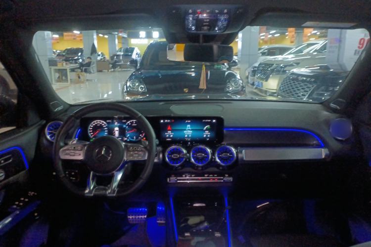 Used Mercedes-Benz GLB AMG 2021-Year Restyled AMG GLB 35 4MATIC Interior 2