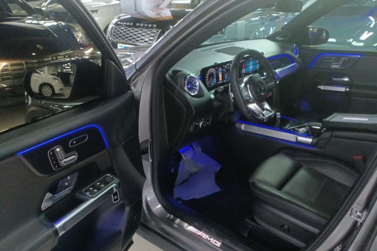 Used Mercedes-Benz GLB AMG 2021-Year Restyled AMG GLB 35 4MATIC Interior 3