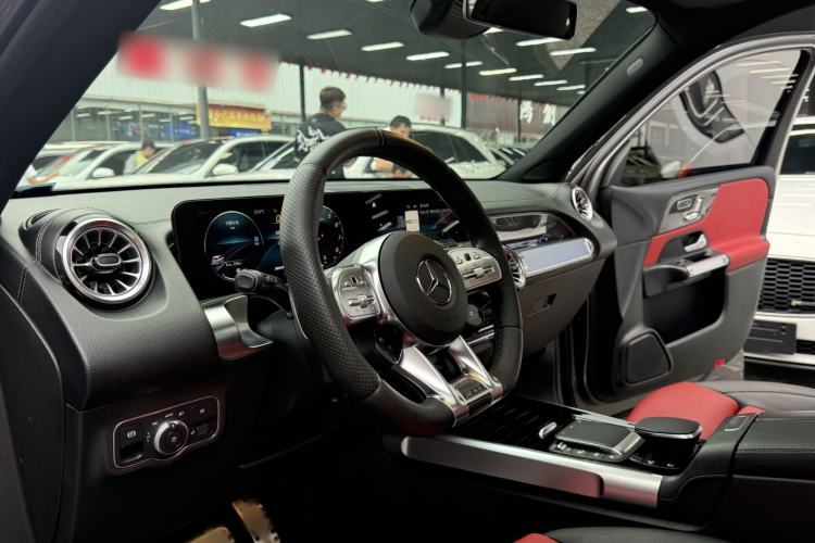 Used Mercedes-Benz GLB AMG 2021-Year Restyled AMG GLB 35 4MATIC Interior 5