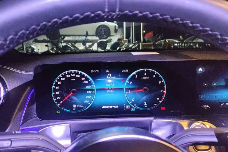Used Mercedes-Benz GLB AMG 2021-Year Restyled AMG GLB 35 4MATIC Odometer Close Up