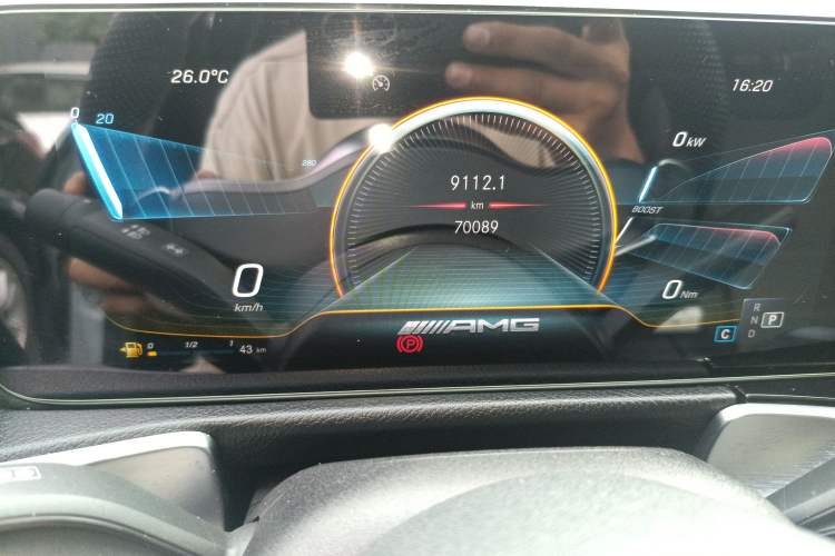 Used Mercedes-Benz GLB AMG 2021 AMG GLB 35 4MATIC Odometer Close Up