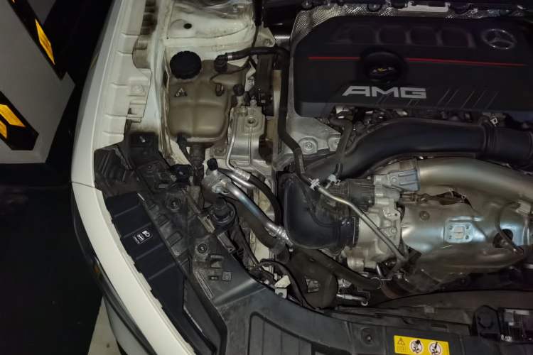 Used Mercedes-Benz GLB AMG 2021-Year Restyled AMG GLB 35 4MATIC Engine Bay Right