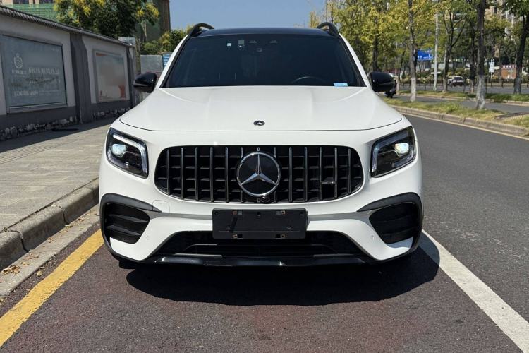 Used Mercedes-Benz GLB AMG 2021-Year Restyled AMG GLB 35 4MATIC Exterior 1