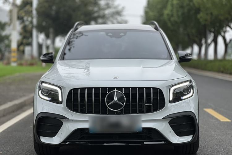 Used Mercedes-Benz GLB AMG 2021-Year Restyled AMG GLB 35 4MATIC Exterior 3