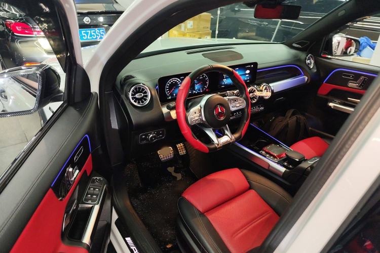 Used Mercedes-Benz GLB AMG 2021 AMG GLB 35 4MATIC Interior 3