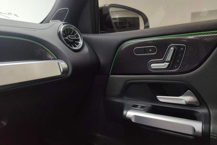 Used Mercedes-Benz GLB AMG 2021-Year Restyled AMG GLB 35 4MATIC Interior 7