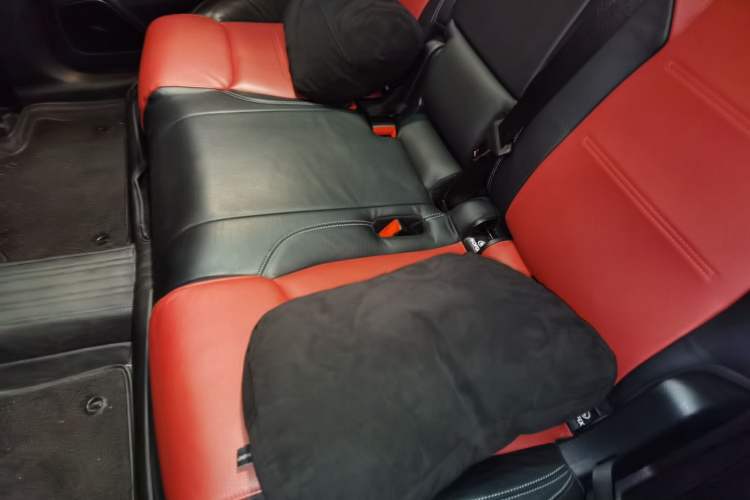 Used Mercedes-Benz GLB AMG 2021-Year Restyled AMG GLB 35 4MATIC Left Rear Seat