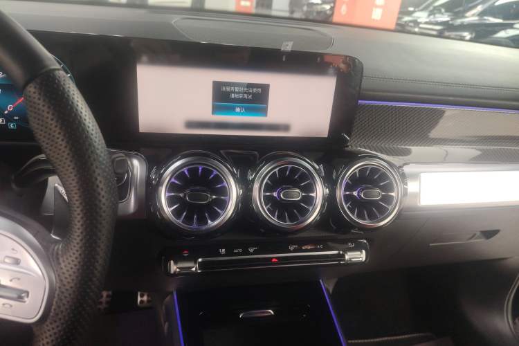 Used Mercedes-Benz GLB AMG 2022 AMG GLB 35 4MATIC Audio And AC Panel