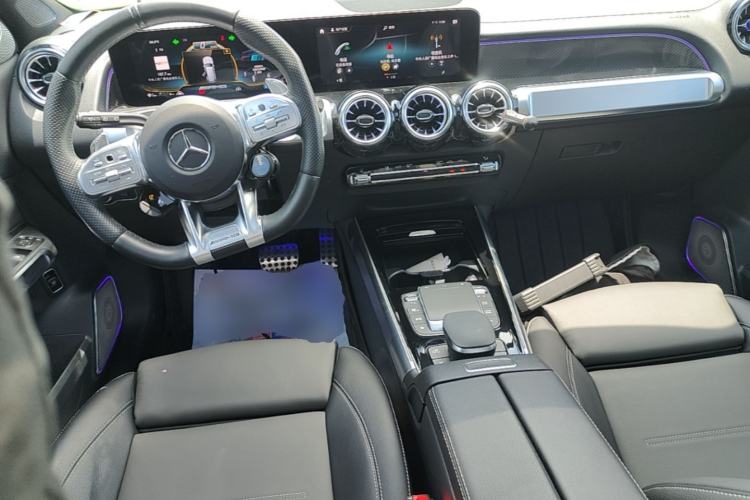 Used Mercedes-Benz GLB AMG 2022 AMG GLB 35 4MATIC Center Console