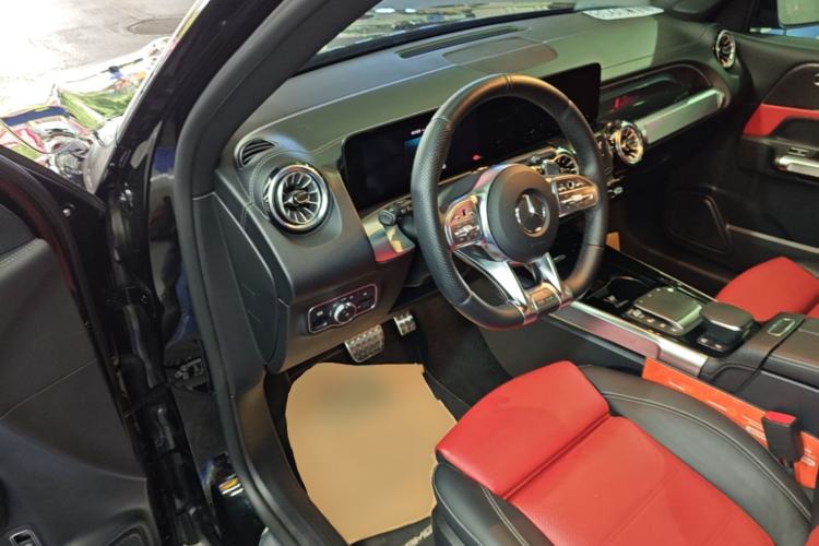 Used Mercedes-Benz GLB AMG 2022 AMG GLB 35 4MATIC Driver Seat