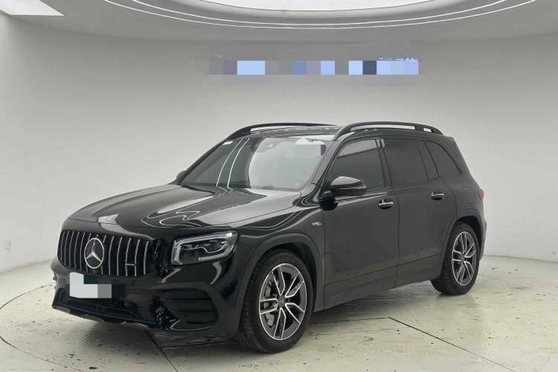 Used Mercedes-Benz GLB AMG 2022 AMG GLB 35 4MATIC Front Left 45 Deg