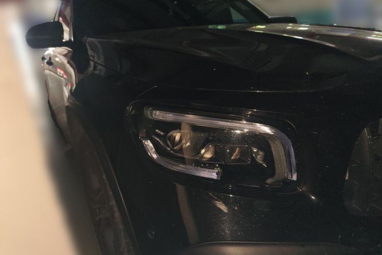 Used Mercedes-Benz GLB AMG 2022 AMG GLB 35 4MATIC Front Right 45 Deg