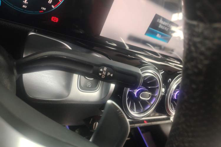 Used Mercedes-Benz GLB AMG 2022 AMG GLB 35 4MATIC Gear Lever