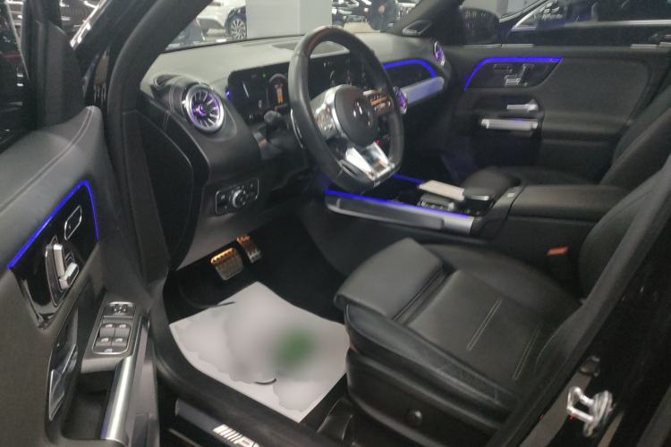 Used Mercedes-Benz GLB AMG 2022 AMG GLB 35 4MATIC Interior 3