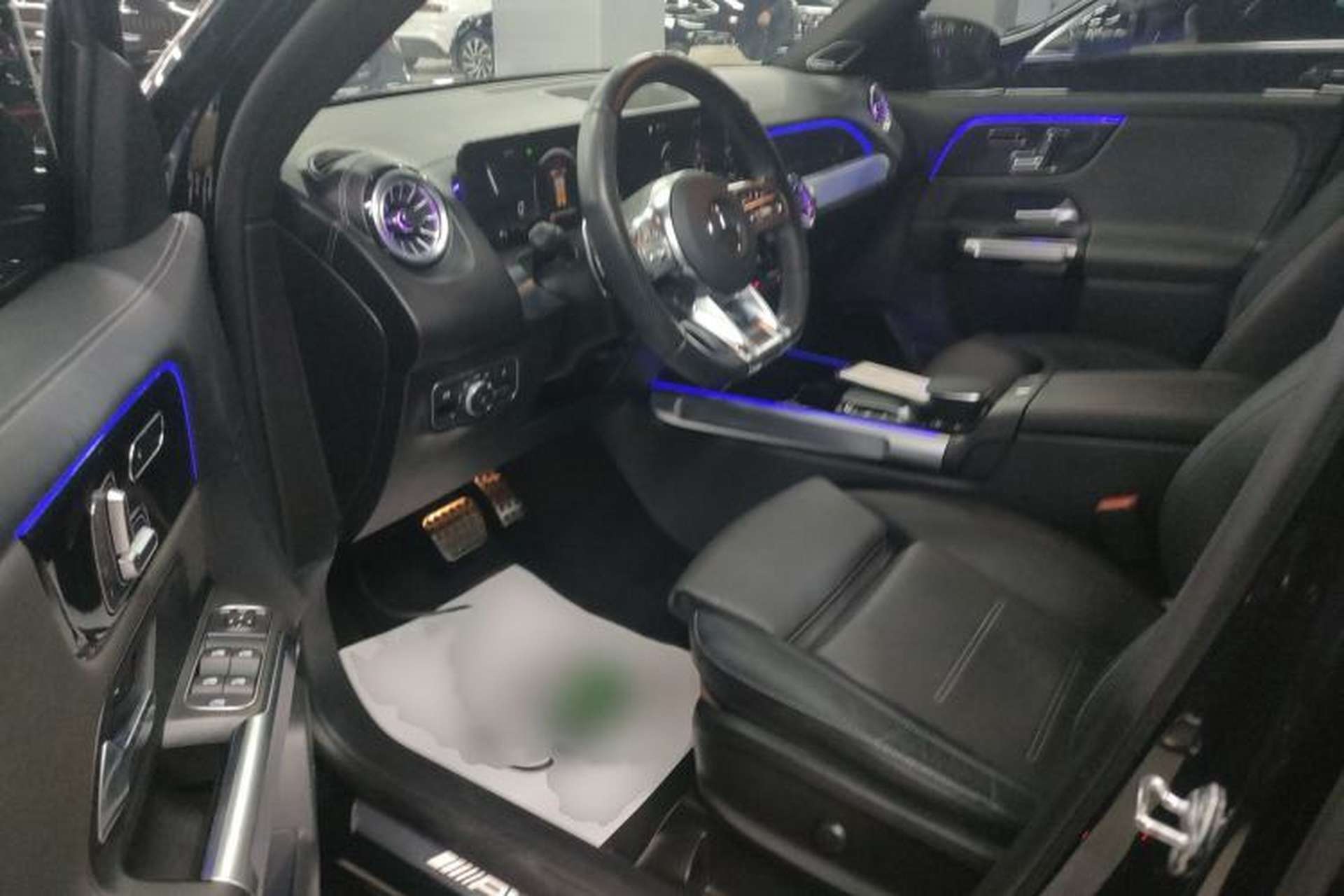 Used Mercedes-Benz GLB AMG 2022 AMG GLB 35 4MATIC Interior 3