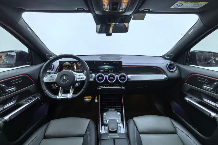 Used Mercedes-Benz GLB AMG 2022 AMG GLB 35 4MATIC Interior 4
