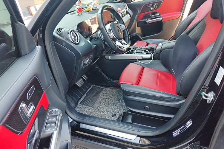 Used Mercedes-Benz GLB AMG 2022 AMG GLB 35 4MATIC Left Front Seat