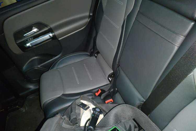 Used Mercedes-Benz GLB AMG 2022 AMG GLB 35 4MATIC Left Rear Seat