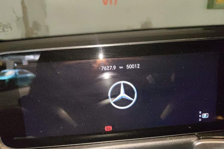 Used Mercedes-Benz GLB AMG 2022 AMG GLB 35 4MATIC Odometer Close Up