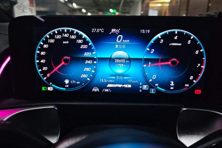 Used Mercedes-Benz GLB AMG 2022 AMG GLB 35 4MATIC Odometer Close Up