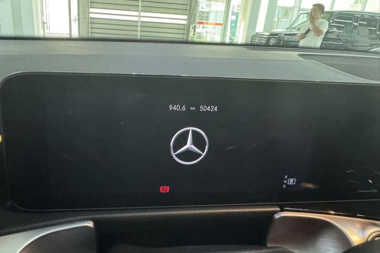 Used Mercedes-Benz GLB AMG 2022 AMG GLB 35 4MATIC Odometer Close Up