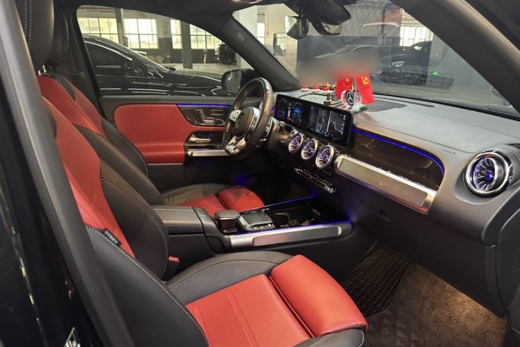 Used Mercedes-Benz GLB AMG 2022 AMG GLB 35 4MATIC Right Front Seat