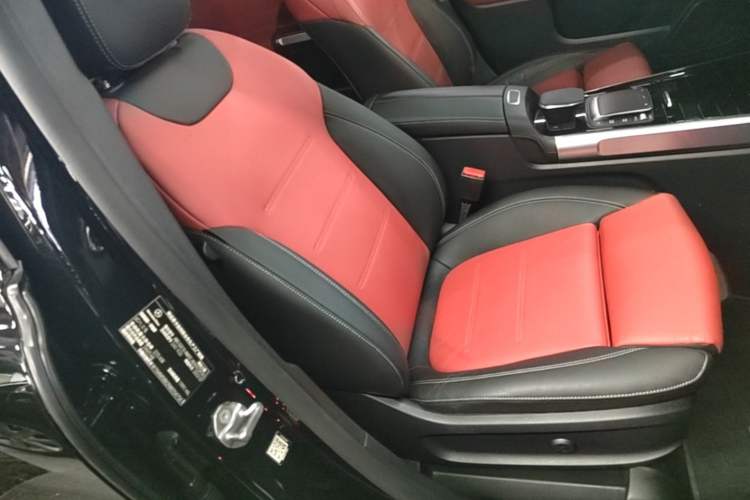 Used Mercedes-Benz GLB AMG 2022 AMG GLB 35 4MATIC Right Front Seat