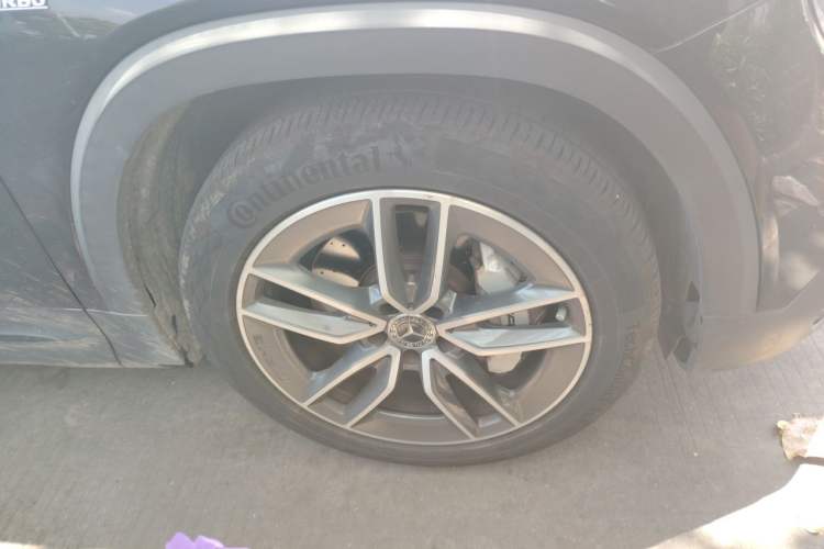 Used Mercedes-Benz GLB AMG 2022 AMG GLB 35 4MATIC Right Front Wheel Hub