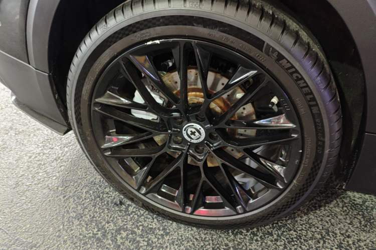 Used Mercedes-Benz GLB AMG 2022 AMG GLB 35 4MATIC Right Rear Wheel Hub
