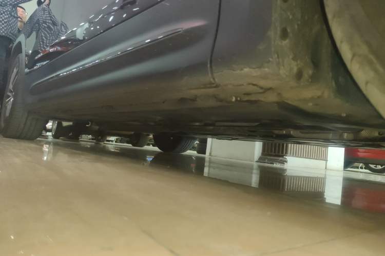 Used Mercedes-Benz GLB AMG 2022 AMG GLB 35 4MATIC Right Side Sill