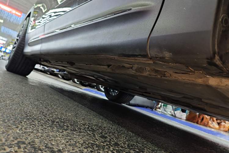 Used Mercedes-Benz GLB AMG 2022 AMG GLB 35 4MATIC Right Side Sill