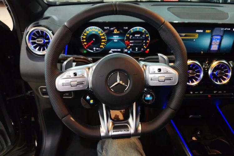 Used Mercedes-Benz GLB AMG 2022 AMG GLB 35 4MATIC Steering Wheel