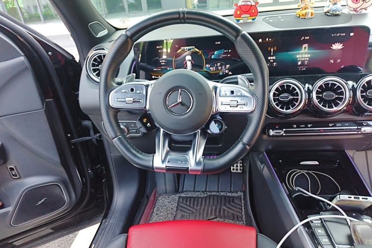 Used Mercedes-Benz GLB AMG 2022 AMG GLB 35 4MATIC Steering Wheel