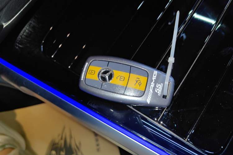 Used Mercedes-Benz GLB AMG 2022 AMG GLB 35 4MATIC Vehicle Key