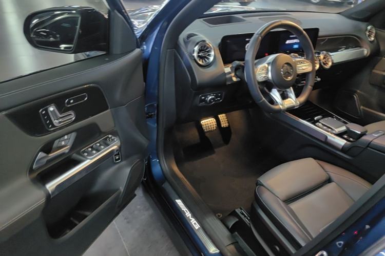 Used Mercedes-Benz GLB AMG 2022 AMG GLB 35 4MATIC Driver Seat