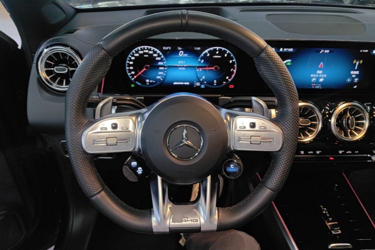 Used Mercedes-Benz GLB AMG 2022 AMG GLB 35 4MATIC Steering Wheel