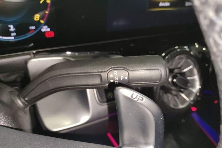 Used Mercedes-Benz GLB AMG 2022 AMG GLB 35 4MATIC Gear Lever