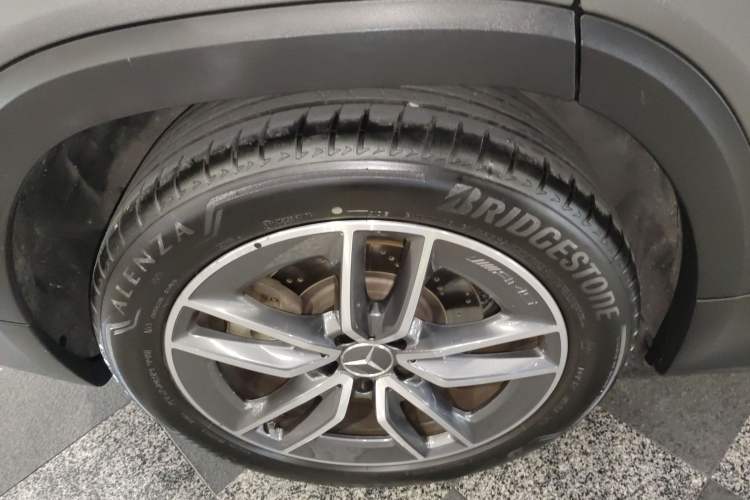 Used Mercedes-Benz GLB AMG 2022 AMG GLB 35 4MATIC Right Rear Wheel Hub