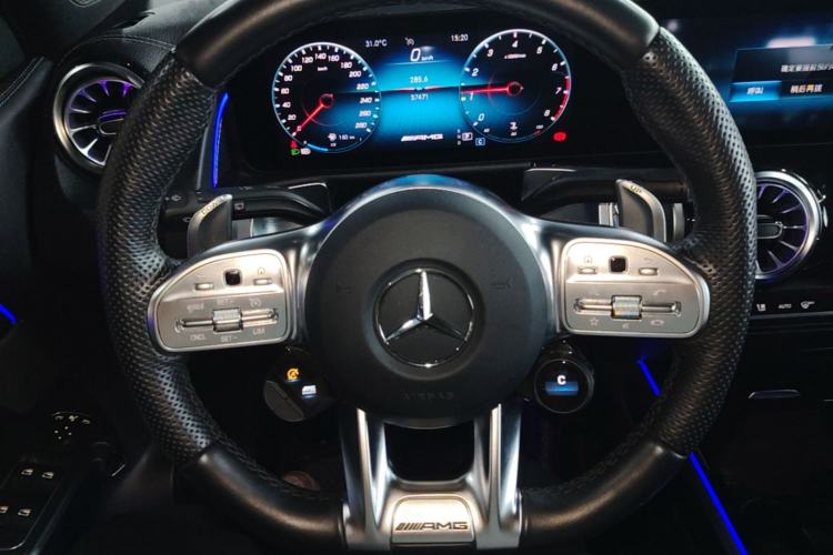 Used Mercedes-Benz GLB AMG 2022 AMG GLB 35 4MATIC Steering Wheel