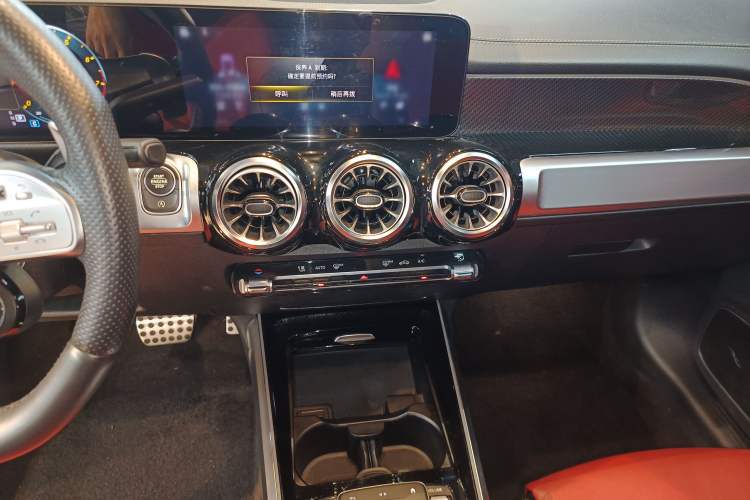 Used Mercedes-Benz GLB AMG 2022 AMG GLB 35 4MATIC Audio And AC Panel