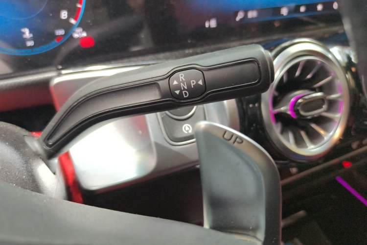 Used Mercedes-Benz GLB AMG 2022 AMG GLB 35 4MATIC Gear Lever